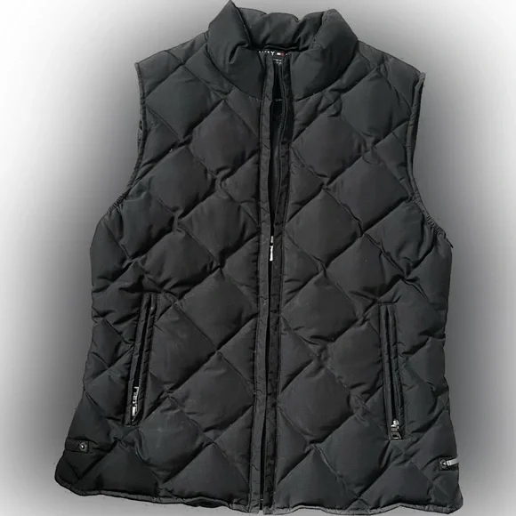 Woman’s Tommy Hilfiger Diamond Quilted Puffer Vest - Picture 1 of 6